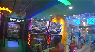 通緝犯台灣頭跑到台灣尾！為玩賽車遊戲遭逮