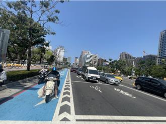 左轉車道靠右惹議 高市早有先例