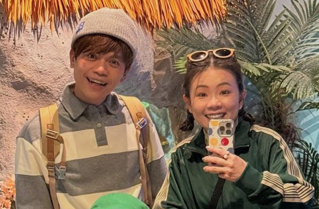 蔡阿嘎疑似遭堂妹開撕，網友紛紛猜測是為了爭家產。（圖／翻攝嘎嫂二伯 臉書）