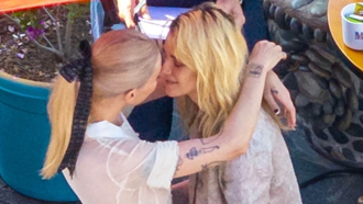 克莉絲汀史都華婚禮畫面曝光！「深情擁吻愛妻」揭生子計畫