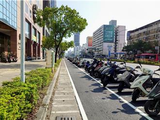 高雄首次導入「保護型自行車道」議員籲布建完整路網