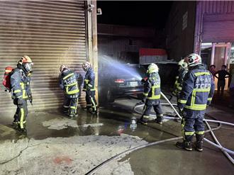 台中大甲鐵皮工廠大火2受困獲救 消防呼籲裝住警器