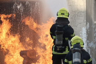 北市中山區地下室酒櫃起火 警消馳援半小時內撲滅