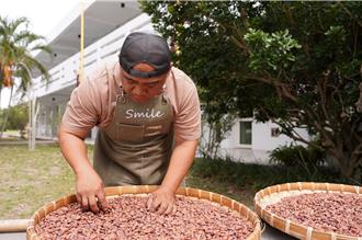 屏東可可業者推食農教育 打造原鄉部落可可村