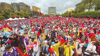 外媒惡評426集會？被抓包「自產自銷」：老婆是民進黨的