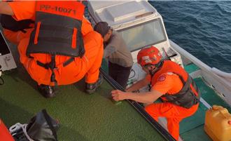 夜釣小管舷外機意外故障漂流  老漁民失聯24小時後獲救