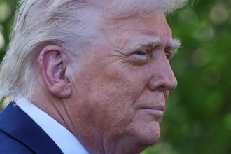 川普就職百日 輝達等大企業將排隊入白宮撒錢「投資美國」