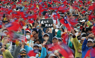 赖喊战独裁去天安门惨了？沈政男：激起这群人「投反罢免票」