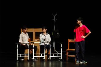 右昌國中連3年奪全國戲劇特優 自編《角度》演繹動人親情