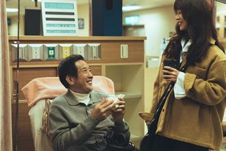 秦漢逢人就說冷笑話 謝盈萱翻白眼「我爸永遠那麼煩」