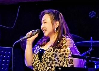 民歌天后鄭怡高雄PUB開唱 圈粉14歲嫩弟：阿姨暈了！