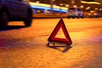 倒車撞機車竟落跑！ 女車主「搬家沒收通知」抗罰慘敗