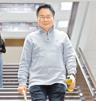 三中案二審 蔡正元戴電子腳鐐