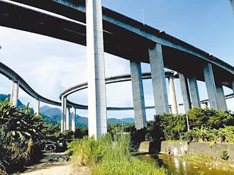 國道6號「橋聳雲天」再傳墜橋 11天2起