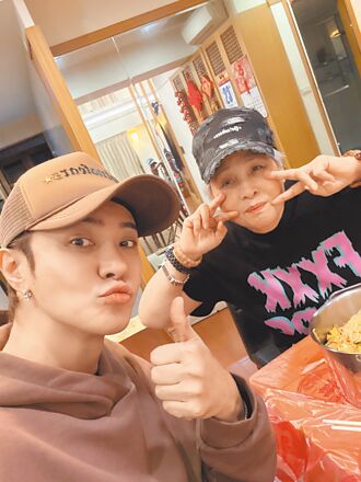 母失智染髮隔天全忘光 小豬：每天都是新開始