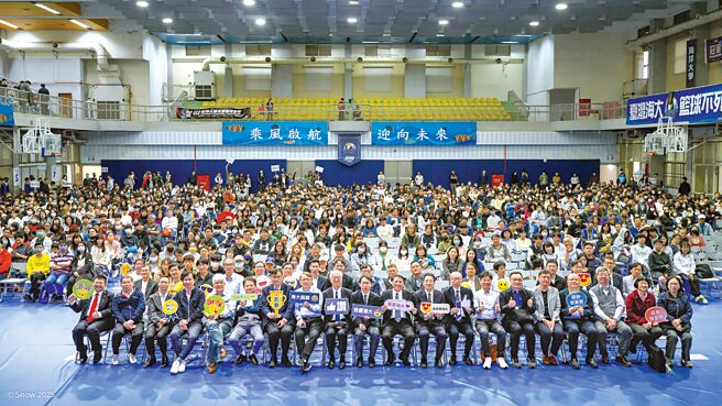 海大招生亮眼4月26日新鲜人说明会，吸引千人到场。图／海大提供