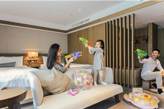 國旅出新招！老爺搶攻雙家庭出遊 線上旅展首賣家庭聯盟券