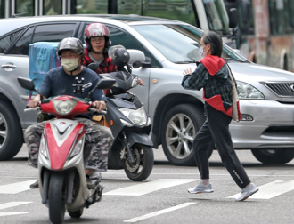 交通新規定！違規秒噴2000元 7月起上路