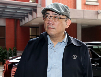 青鳥吼陸客滾回大陸   郭正亮示警：民粹偏執   會惡化