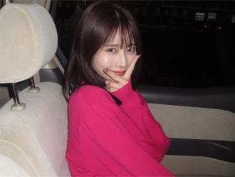 河北彩伽過26歲生日！ 穿深V暗黑馬甲「咬棒棒糖」2風格曝光