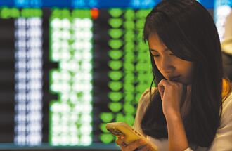 台股屢創新高 小資存股半年 每天都有1著魔行為