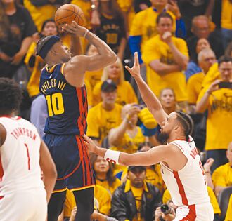 NBA》士官長帶傷逆襲 勇士聽牌