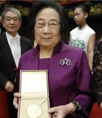 諾貝爾醫學獎陸得主屠呦呦 獲選美國家科學院士