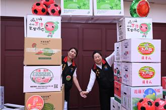 花蓮大西瓜產季開跑！鼓鼓、白安擔任代言人 嘉年華熱鬧登場