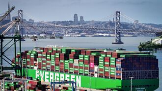 關稅風暴下 Q1經濟成績單揭曉 美消費縮手，GDP季增年率-0.3％