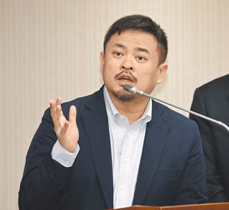 2成大學畢業生 起薪僅27K