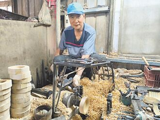 木工師傅江隆煙 跳台技術恐失傳