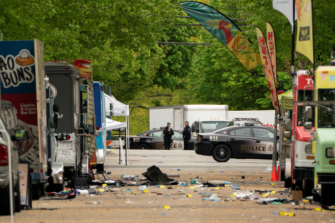 加拿大溫哥華菲律賓社區26日舉辦封街節慶活動，現場人群遭人駕車衝撞，一片狼藉。（路透）