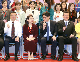 陸委會母親節關懷陸配！解釋註銷陸籍是「幫助合法安居樂業」