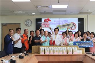 國際護師節將至 各界暖心贈禮溫暖桃醫護理師