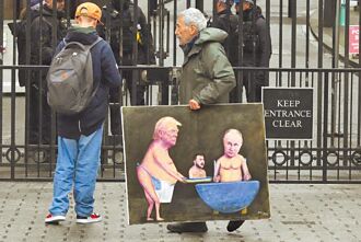 泽伦斯基会成为阮文绍吗？