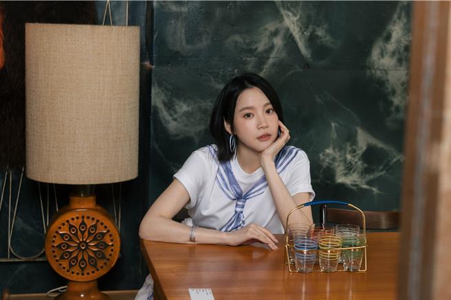 程予希为主演《夏日最后的秘密》接受本报专访。（星星相艺提供）