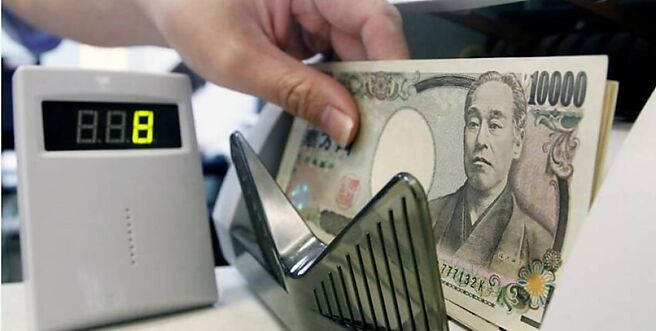 根据两大匯银臺湾银行、兆丰银行统计，今年第一季线上结匯量均较去年同期呈现减少，其中减幅最多的就是日圆。图／本报资料照片