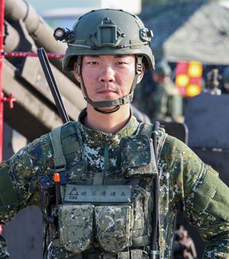 【裝甲586旅原級校正實彈射擊」】熟稔作業流程 提升專業職能