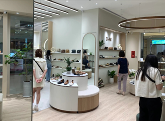 知名女鞋「百元有找」大爆單 業者急發聲明：全取消