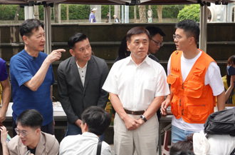 趙少康喊罷吳沛憶就差你一個！看到民眾黨擺攤立馬1動作