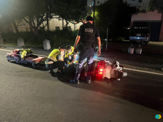 新北鶯歌驚傳機車自摔！男騎士昏迷送醫 母急奔醫院