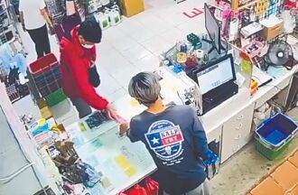 竹市兄弟爭產 侄勸架被刺死