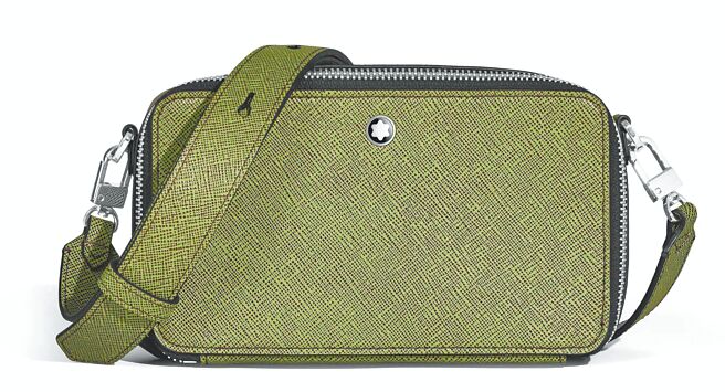 万宝龙匠心系列翠绿色旅行包，3万4400元。（MONTBLANC提供）