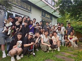 歡慶母親節 毛孩媽咪也加入 共創腳印回憶