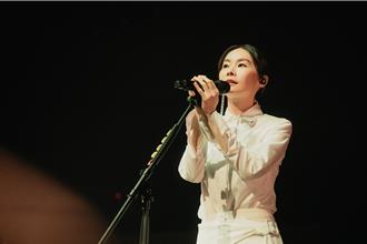 金曲歌后鄭宜農竟爆粗口「大告白」 坦言變了一個人格