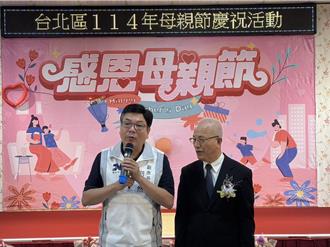 慈聖佛堂溫馨慶母親節 新北副市長贈匾感謝弘法行善
