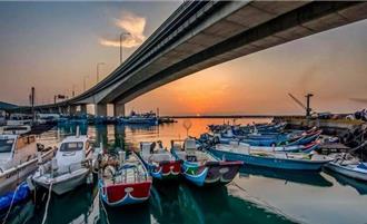 下罟子漁港特色「舢舨」做設計 成八里賞夕陽祕境