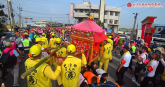 跟白沙屯媽祖走9年 他見一幕快哭了 掀萬人共鳴
