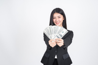 美債自爆是假的！避險領息近6.5％ 首推6檔月配債ETF 不到10元就能入手