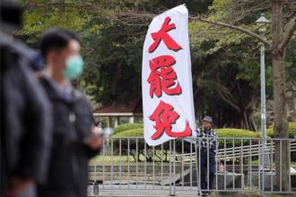 挺綠罷男吼年長婦 老翁抗議出手竟遭揍倒 網炸鍋：太過分